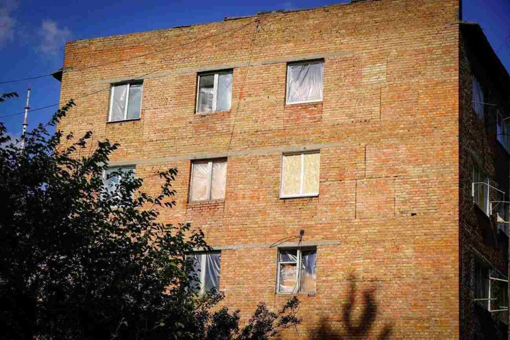 1750960243-3069-large