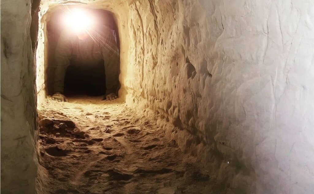 Середньовічні Вознесенські печери у Києві. Фото: Дмитро Перов